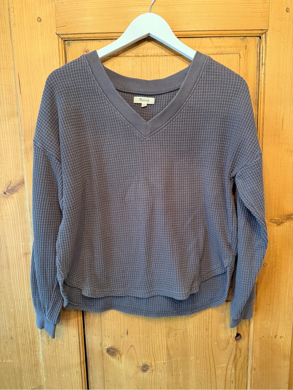 Madewell V-Neck Waffle Knit Sweater in Slate